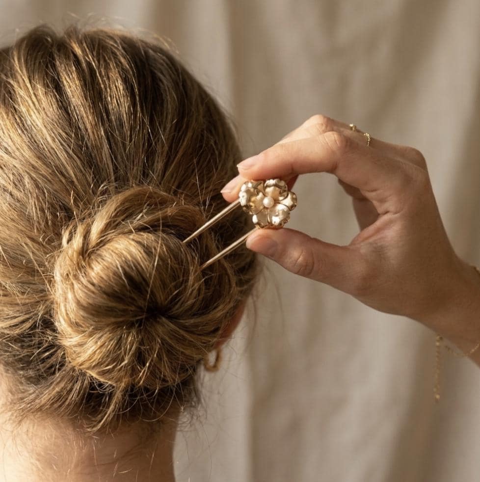 Floral Hair Pin with Pearl